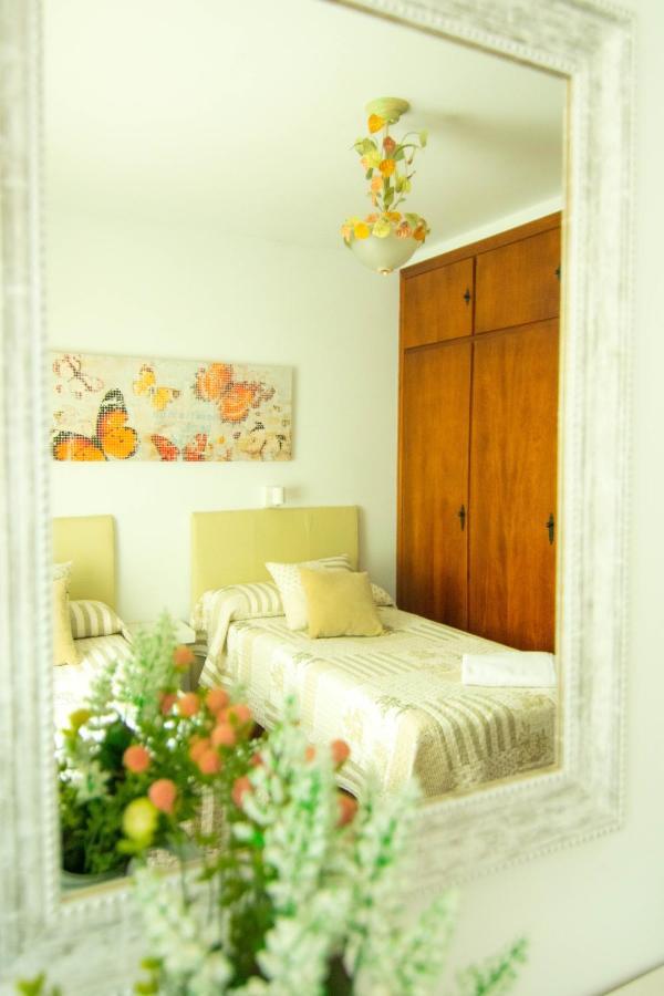 La Casita De Las Hortensias Ortigosa del Monte Bagian luar foto